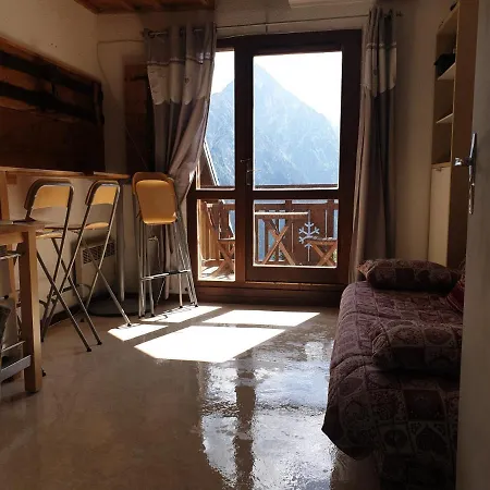 Appartement Studio Ski Apartment *